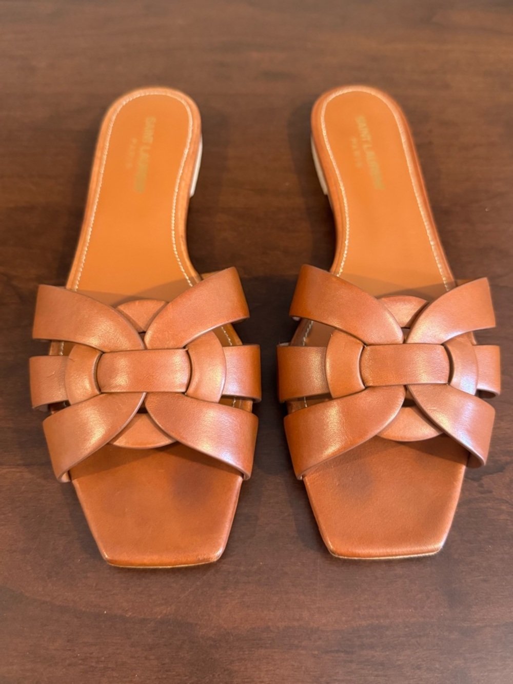 Saint Laurent Tribute slides in smooth leather size 39.5 Amber Firm price. - Picture 4 of 16